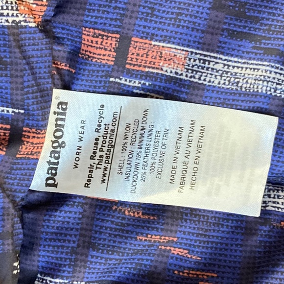 Patagonia Women's Bivy Hooded Down Vest - Picture 4 of 6